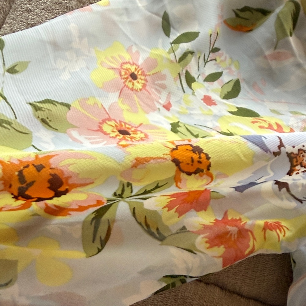 Floral Print Puff Sleeve Blouse - Picture 4 of 10